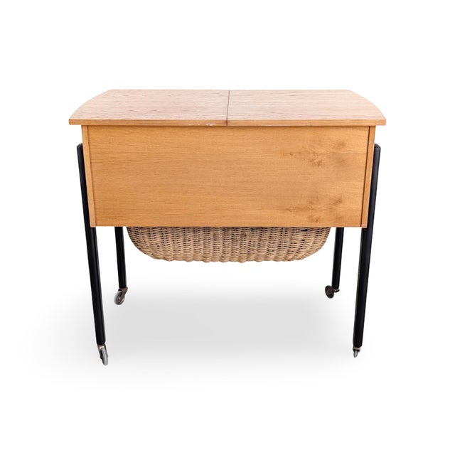 Wood Vintage Side Table in Walnut, 1960s For Sale - Image 7 of 11