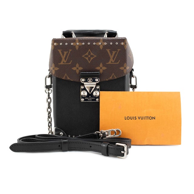 Louis Vuitton Monogram Canvas Black Leather Silver Hardware Camera Box Bag For Sale - Image 10 of 11