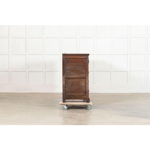 George III English Oak Dresser Base, 1790s For Sale - Image 9 of 18