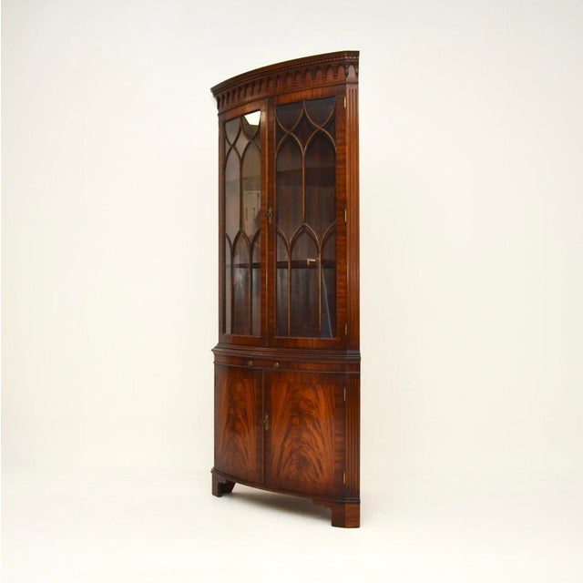 1950s Georgian Bow Front Corner Cabinet, 1950s For Sale - Image 5 of 8