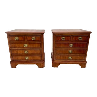 1990s Vintage Drexel Heritage Nightstands Two Drawers Yorkshire Style - Set of 2 For Sale