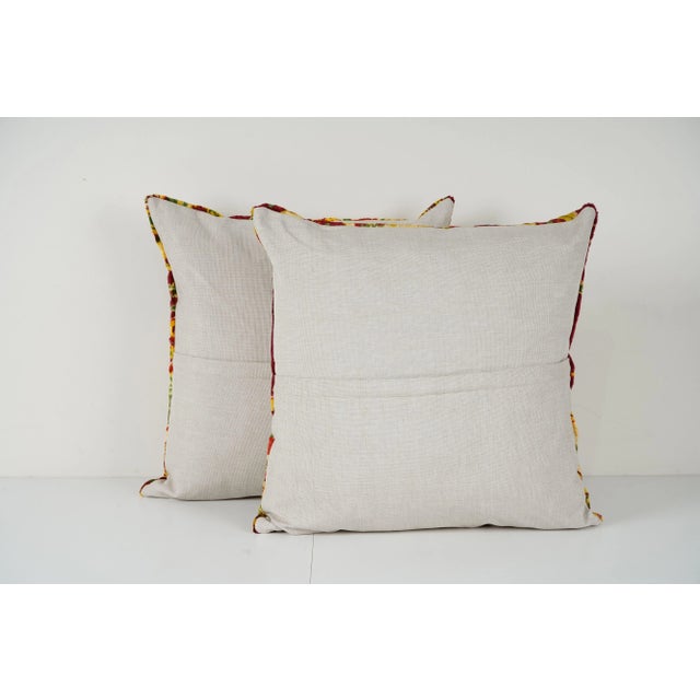 Turkish Velvet Floral Pillow Cover - A Pair For Sale - Image 4 of 4