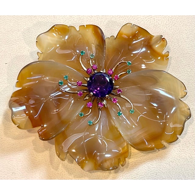 400 Carat Natural Agate, Amethyst, Ruby and Emerald Big Flower Pin 14K Gold For Sale - Image 11 of 18
