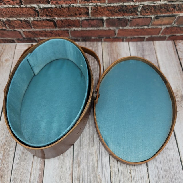 Wood Antique Moiré Lined Shaker Handled Sewing Basket Box For Sale - Image 7 of 13