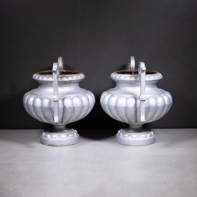 French Pair of 19th Century Cast Iron Urns, France, 1800s For Sale - Image 3 of 8