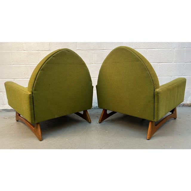 Striking Mid-Century Modern Lounge Chairs Attributed to Kroehler For Sale - Image 10 of 10