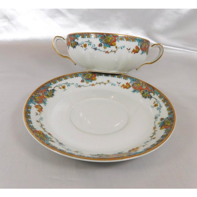 Traditional 1910s Haviland Flat Bullion Cups and Two Underplates in Paisley Set of Four - 6 pcs For Sale - Image 3 of 6