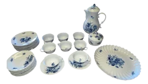 Antique Meissen Flower & Insect Crossed Swords Coffee/Tea Service for 8- 29 Pieces
