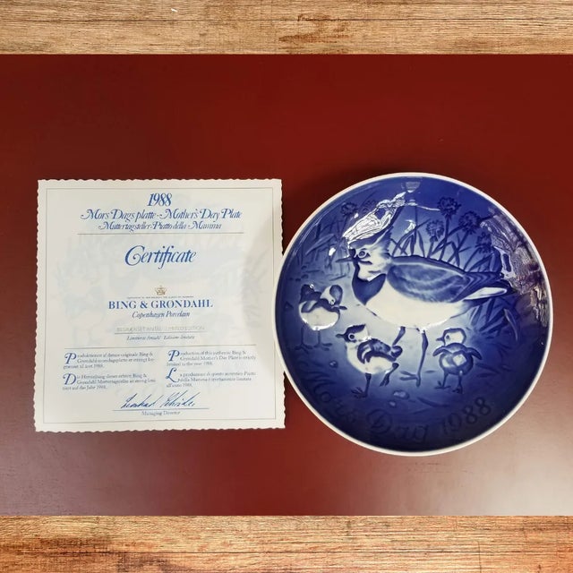 1980s Vintage Bing and Grondahl Porcelain Mother's Day Decorative Plates - Set of 4 For Sale In Raleigh - Image 6 of 9