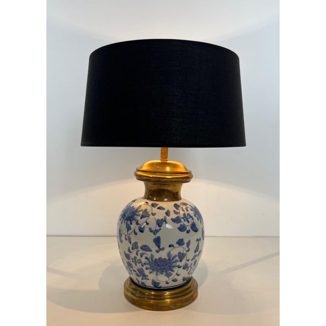 Late 20th Century Chinoiserie Porcelain and Brass Table Lamps a Pair For Sale - Image 6 of 12