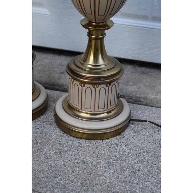Pair Vintage Stiffel Brass Enamel Urn Table Lamps Mid Century Hollywood Regency For Sale - Image 12 of 13