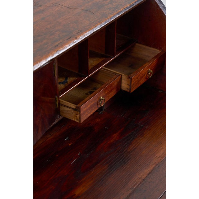 18th Century George III Mahogany Bureau (C. 1780) For Sale - Image 5 of 16