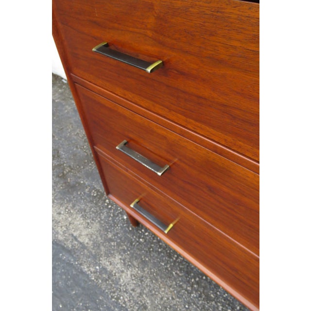 Mid 20th Century Ramseur Furniture Mid Century Modern Small Dresser Chest 6170 For Sale - Image 9 of 18