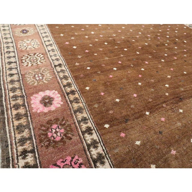 Mid 20th Century Galerie Shabab Collection Mid-20th Century Handmade Turkish Anatolian Gallery Carpet For Sale - Image 5 of 10