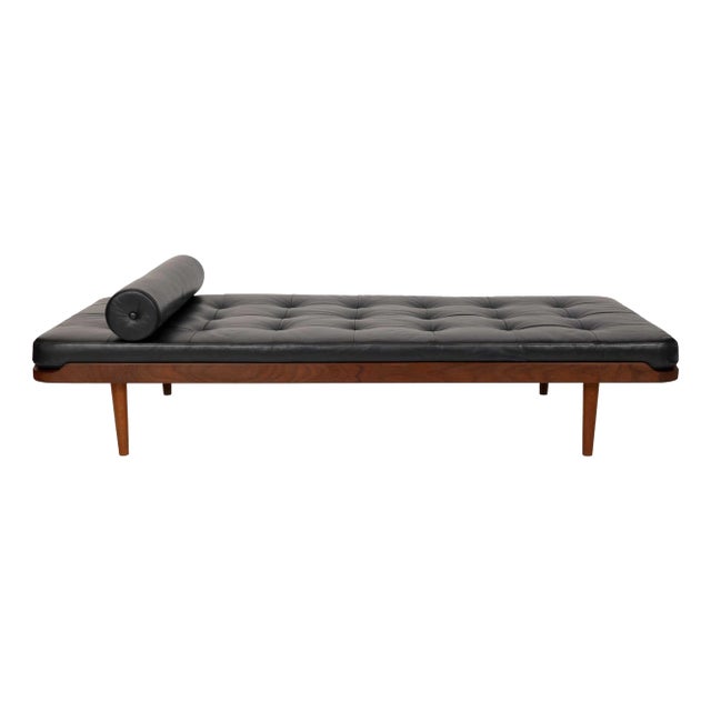 Vintage Mid-Century Modern Teak Daybed in Black Tufted Leather For Sale