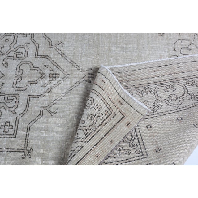 Textile Vintage Turkish Oushak Rug With Minimal Medallion Design in Soft Neutrals -6' 2'' X 9' 11'' For Sale - Image 7 of 13