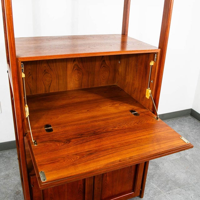 Wood Mid Century Modern Room Divider Teak Freestanding Shelving Unit Cabinet MCM For Sale - Image 7 of 11