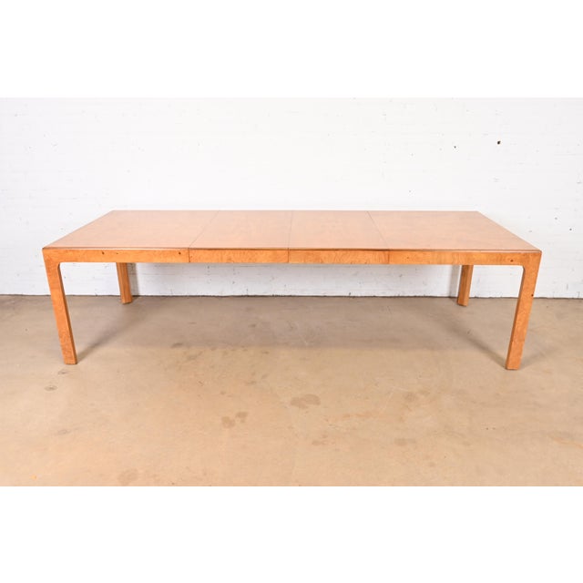 A gorgeous Milo Baughman style Mid-Century Modern Parsons extension dining table By Henredon USA, Circa 1970s Stunning...