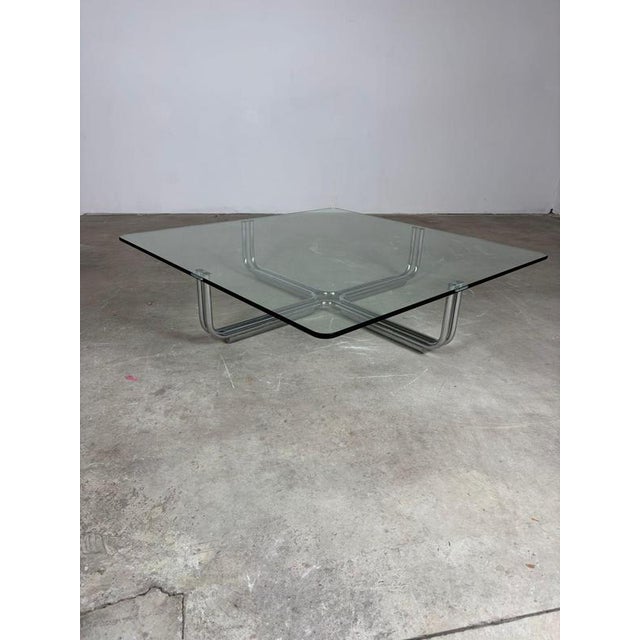 Glass and metal coffee table mod. 784 by Gianfranco Frattini for Cassina, 1970s Vintage coffee table from the 1970s, with...