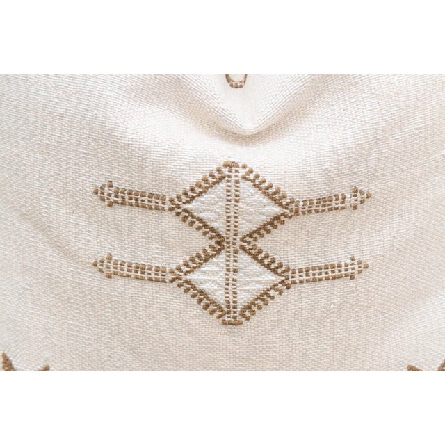 Kasbah Sand Silk Rug Pillow For Sale - Image 4 of 8