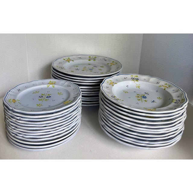 1970 Longchamp Printemps French Faience Dinnerware Service - 82 Pieces For Sale - Image 16 of 18