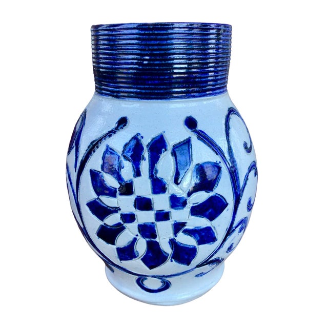 Vintage Williamsburg Restoration Blue and White Petite Vase For Sale - Image 11 of 11