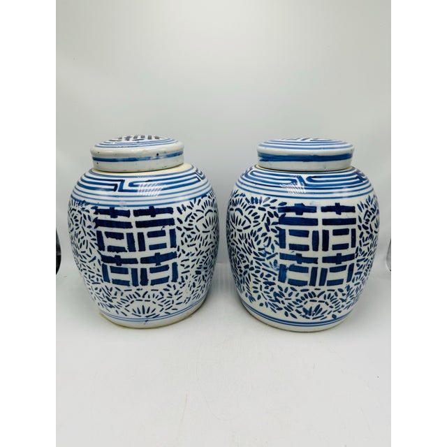 Vintage Blue and White Ginger Jars For Sale In Charleston - Image 6 of 6