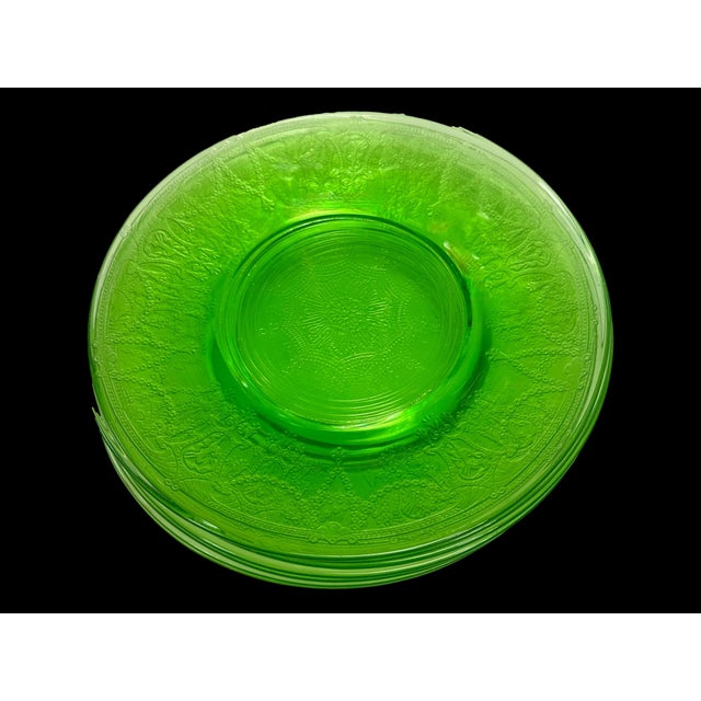 Early 20th Century Art Deco Cameo Green Depression Uranium Glass Plates, Set of 8 For Sale In Los Angeles - Image 6 of 6