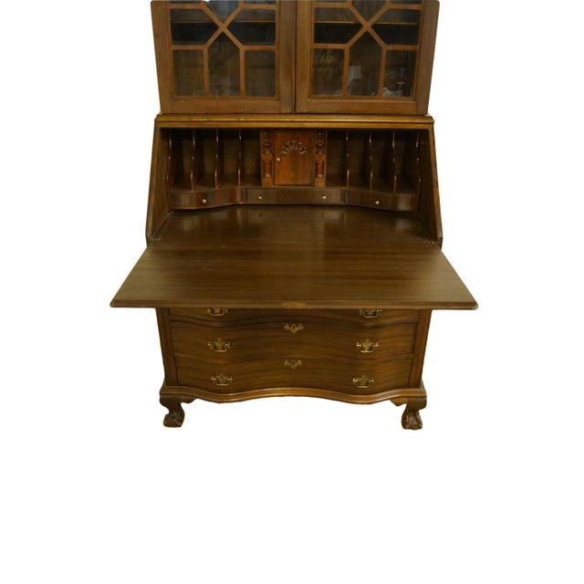 Hendrick Furniture Co. Falconer, Ny Walnut Traditional Chippendale