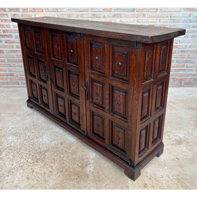 Late 19th Century 19th Century Spanish Baroque Carved Walnut Tuscan Three Doors Credenza or Buffet For Sale - Image 5 of 18