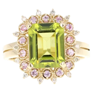 3.68 Carat Peridot Sapphire Diamond 14 Karat Yellow Gold Ring, size 7