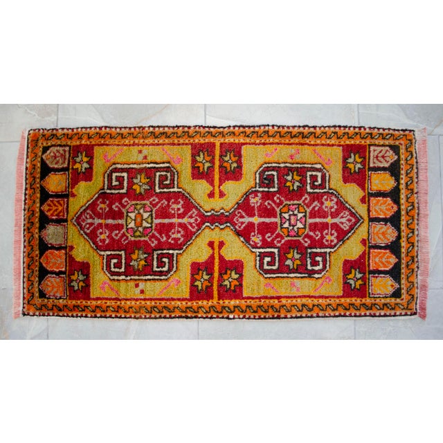1970s Hand Knotted Small Turkish Rug, Door Mat, Entryway Rug, Bath Mat, Kitchen Decor - 1′8″ × 3′4″ For Sale - Image 13 of 14