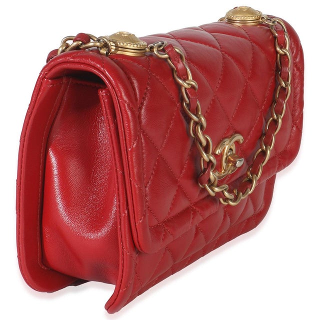 Traditional Red Quilted Puffy Calfskin Small Twist Your Buttons Flap Bag For Sale - Image 3 of 10