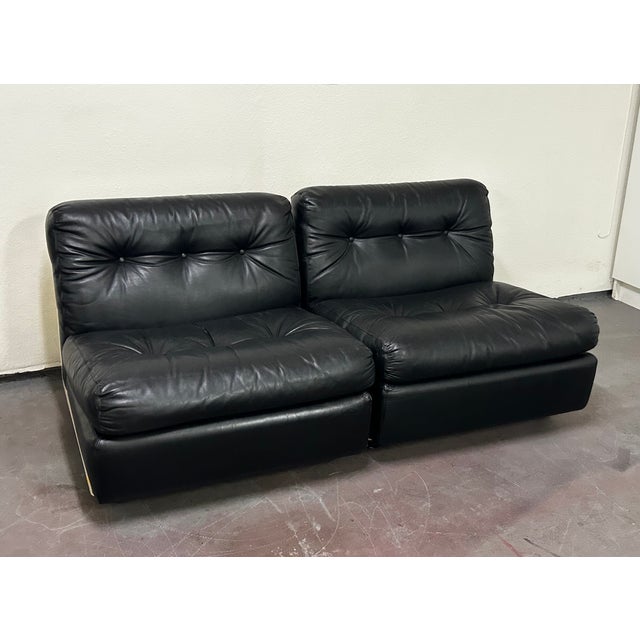 C&B Italia Circa 1970 Original Black Leather Amanta Lounge Chairs by Mario Bellini for C&b Italia For Sale - Image 4 of 18