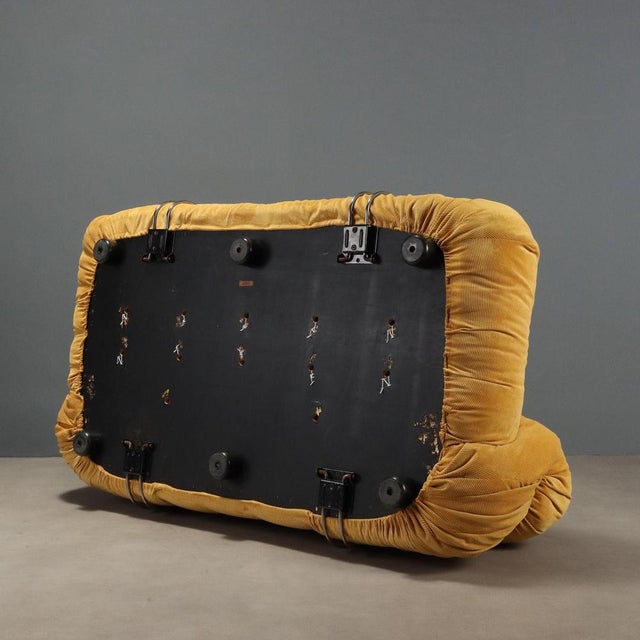 Soriana Sofa by Afra and Tobia Scarpa for Cassina For Sale - Image 9 of 10