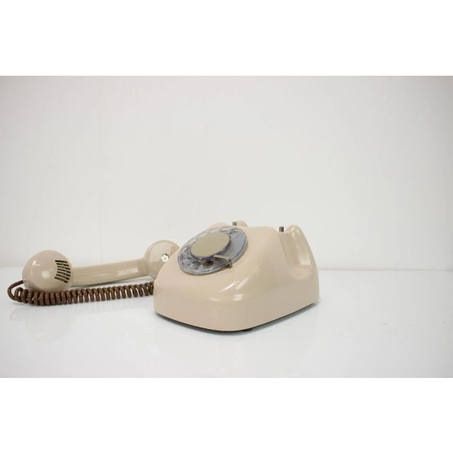 Mid-Century Telephone from Tesla, 1979 For Sale - Image 3 of 11