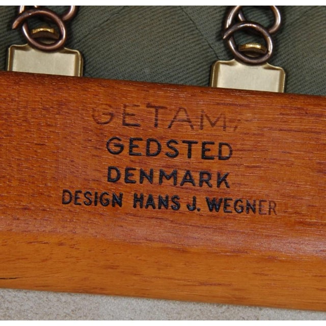 GE-290 Lounge Chair in Lacquered Nut Wood and Beige Fabric by Hans Wegner for Getama For Sale - Image 17 of 18