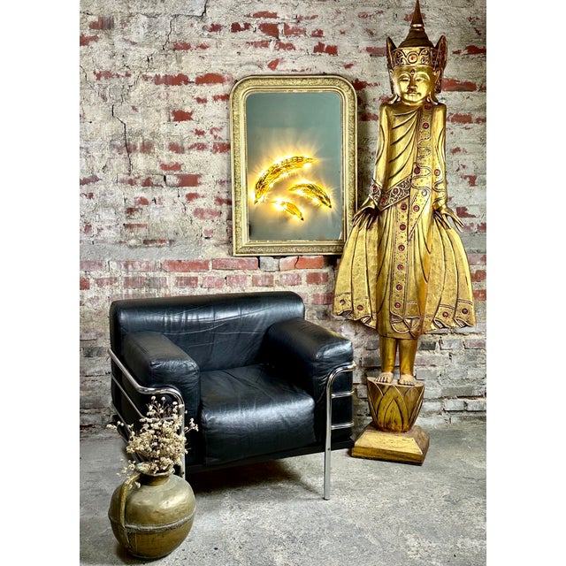 Mid-Century Modern Burmese Mandalay Buddha in Gilded Carved Wood, 1970s For Sale - Image 3 of 14