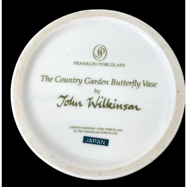 Ceramic Franklin Porcelain the Meadowland Butterfly Vase John Wilkinson 1981. Set of 2 For Sale - Image 7 of 8
