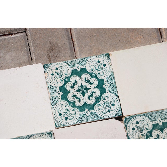 1920s 1920s Portuguese Art Deco Tiles Set of 32 Large Green & White Antique Decorative Tiles For Sale - Image 5 of 18