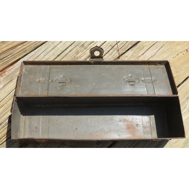 1910s Early 20th Century Antique Huntley and Palmers Biscuit Tin For Sale - Image 5 of 6