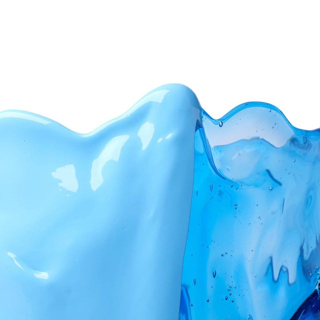 Plastic Twins C Vase in Clear Light Blue by Gaetano Pesce for Fish Design For Sale - Image 7 of 9