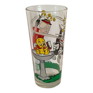 1976 Warner Bros. Looney Tunes Granny, Tweety Bird, and Sylvester the Cat "Interaction" Series Collector Glass For Sale