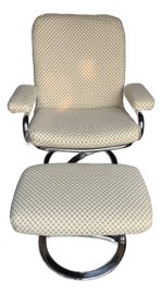 Example of Lounge Chairs in Portland, OR