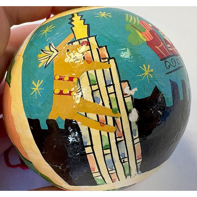 Vintage Bloomingdales New York City Papier-Mâché Christmas Ornaments in Bag- Set of 6 For Sale - Image 9 of 12