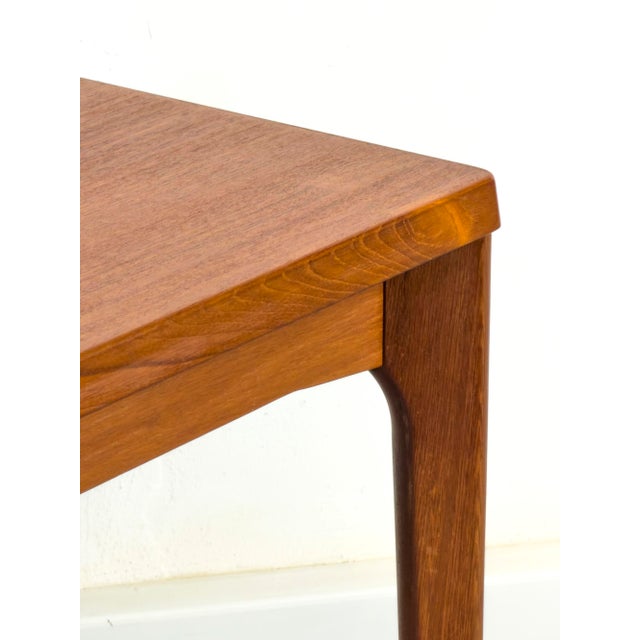 Teak Dining Table by Henning Kjaernulf for Vejle Møbelfabrik, 1960s For Sale - Image 16 of 18