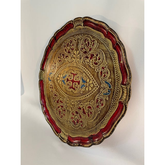 Large Mid 20th Century Red and Gold Round Italian Florentine Decorative Tray For Sale - Image 4 of 12