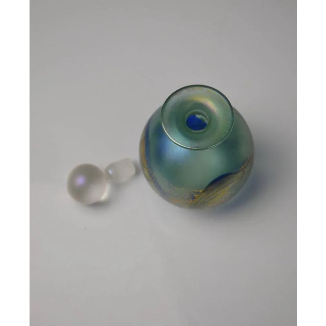 Iridescent Green and Blue Glass Perfume Bottle from Isle of Wight Studio Glass, 1970s For Sale - Image 4 of 10