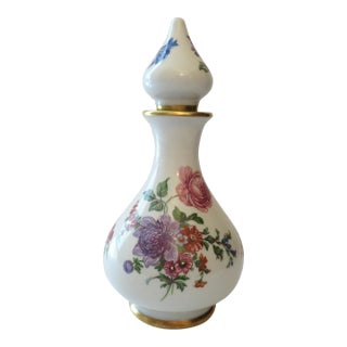 Mid 20th Century Hand-Painted Limoges Alfred Orlik Porcelain Vase With Lid and Gold Borders For Sale