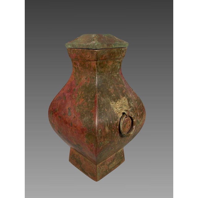 Polychrome terracotta vase, HU dynasty, earlier HAN dynasty (206 BC-220 AD), antique China For Sale